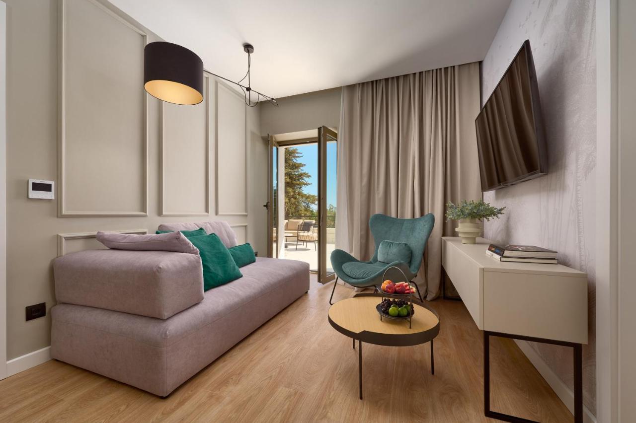 Hotel Moeesy, Blue & Green Oasis Hvar Town Bagian luar foto