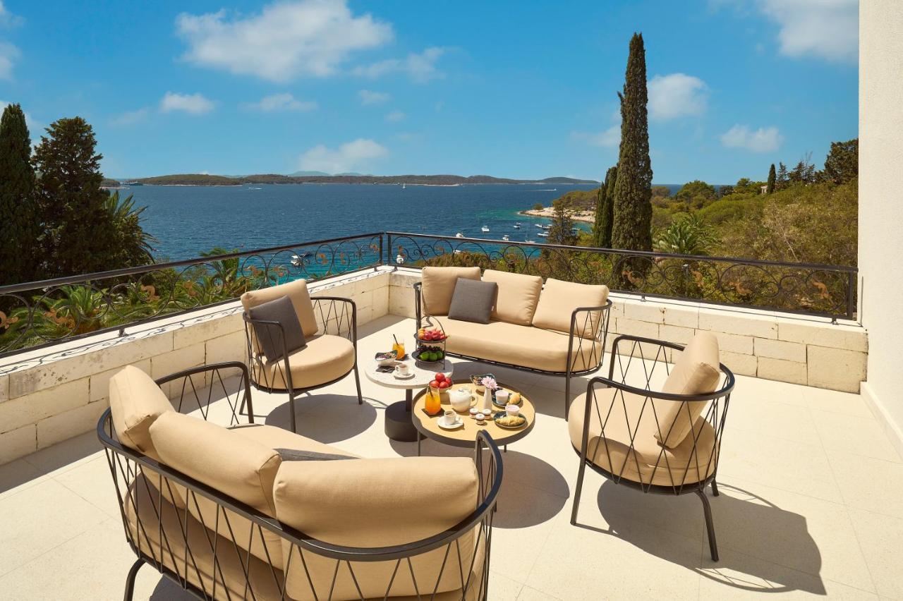 Hotel Moeesy, Blue & Green Oasis Hvar Town Bagian luar foto