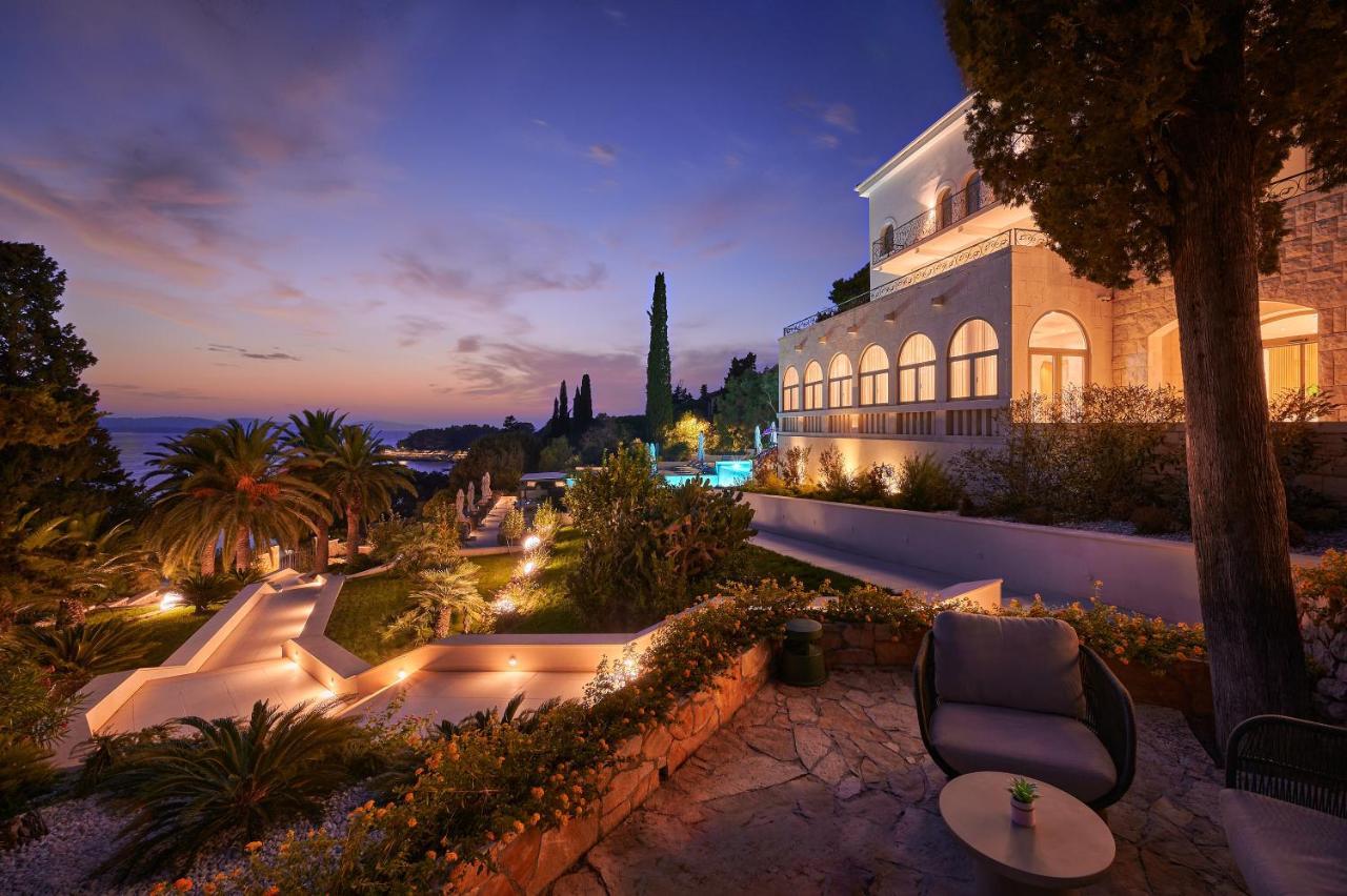 Hotel Moeesy, Blue & Green Oasis Hvar Town Bagian luar foto