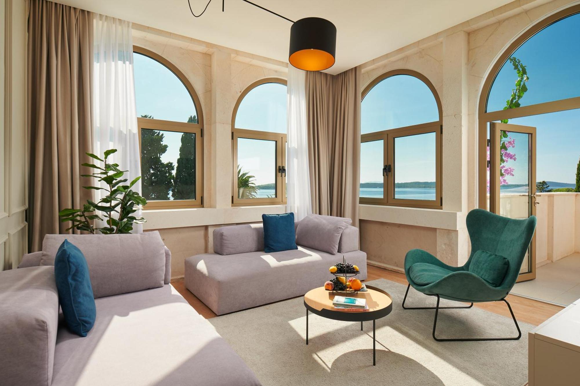 Hotel Moeesy, Blue & Green Oasis Hvar Town Ruang foto