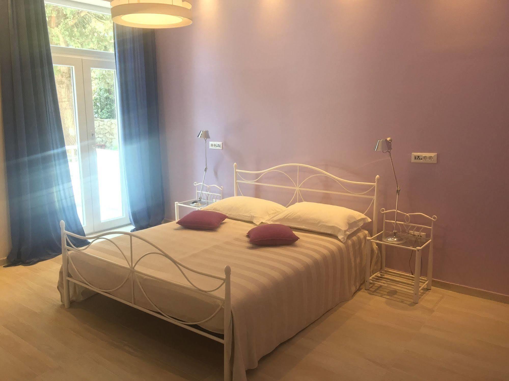 Hotel Moeesy, Blue & Green Oasis Hvar Town Bagian luar foto
